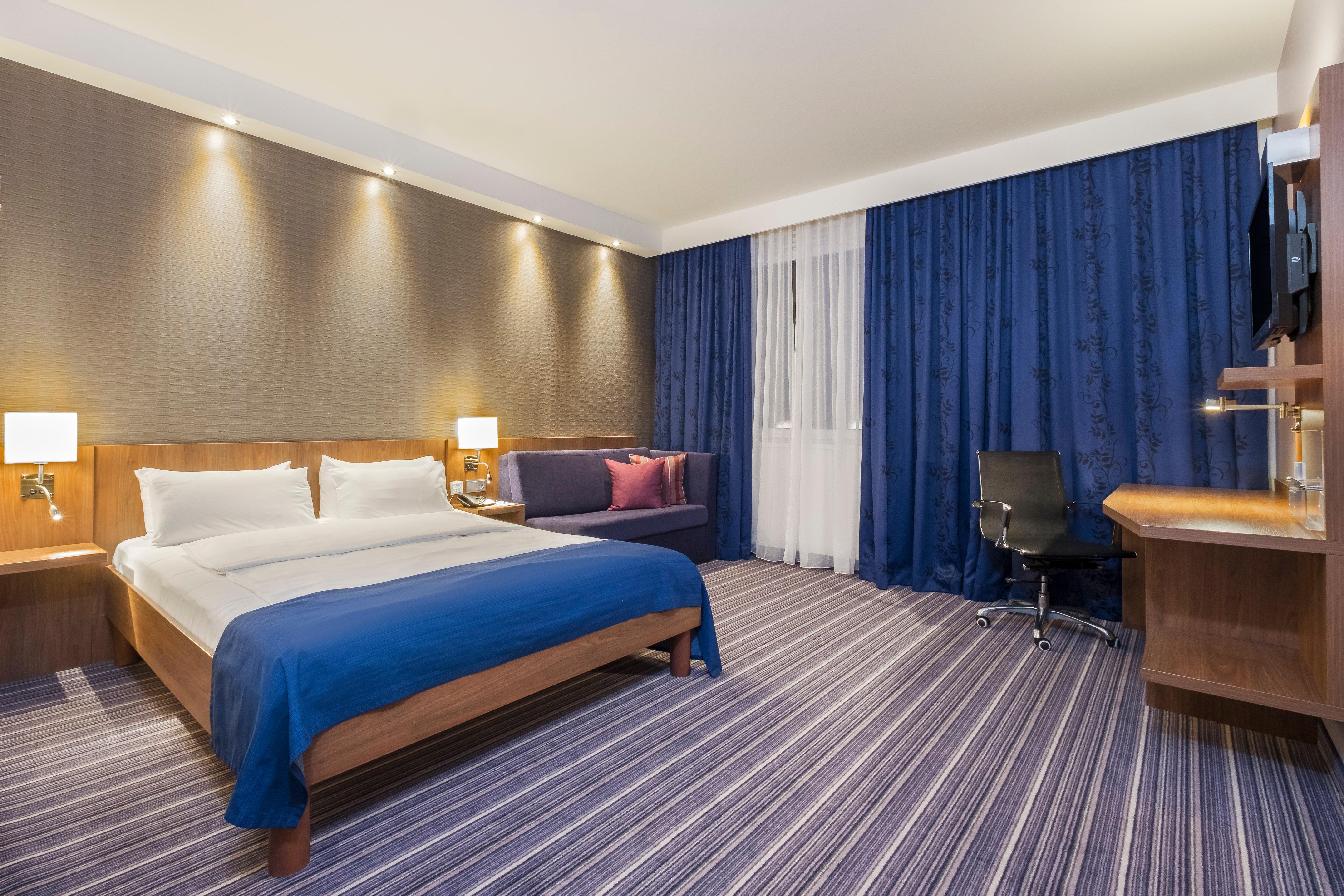 Holiday Inn Express Friedrichshafen, An Ihg Hotel Ngoại thất bức ảnh