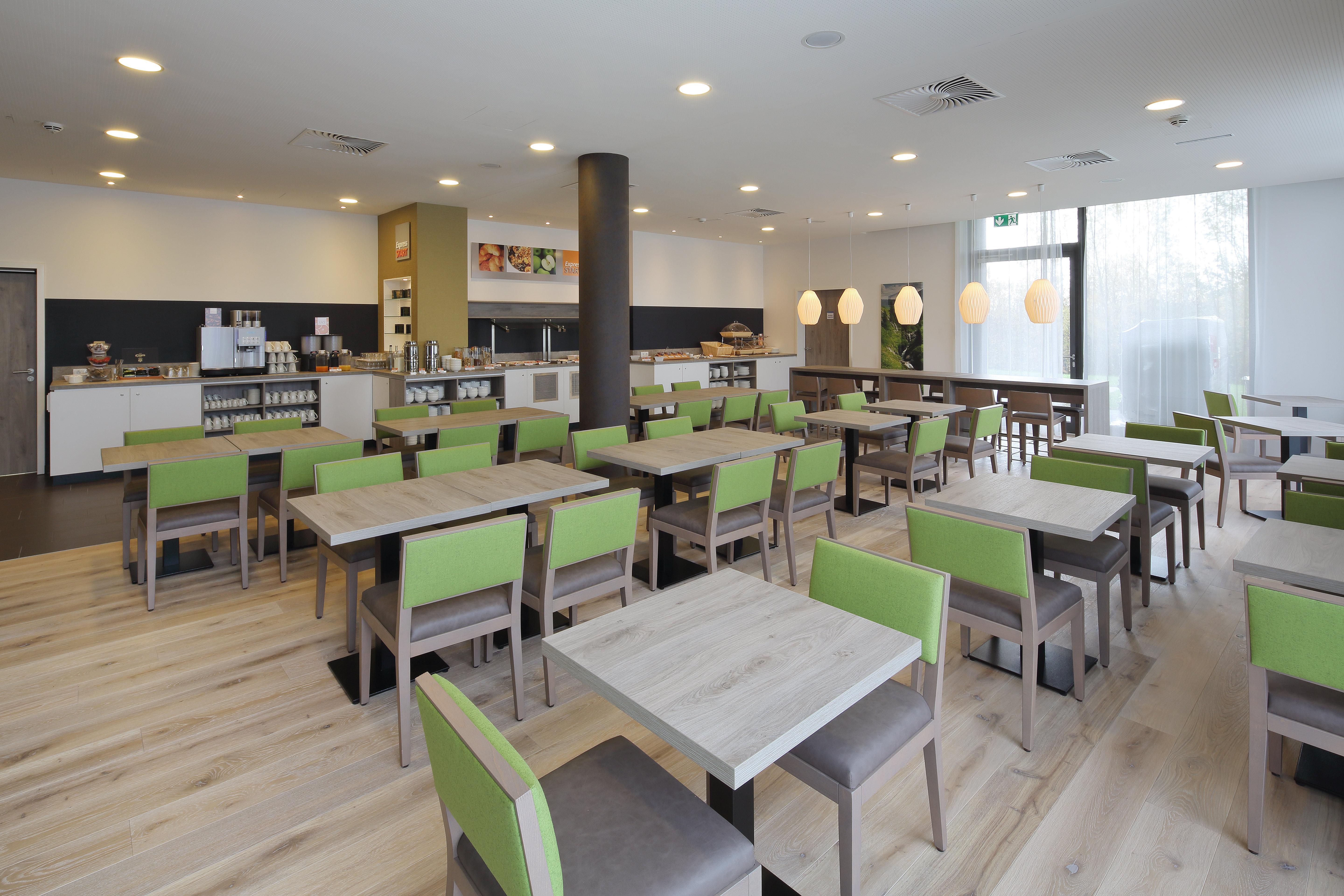 Holiday Inn Express Friedrichshafen, An Ihg Hotel Ngoại thất bức ảnh