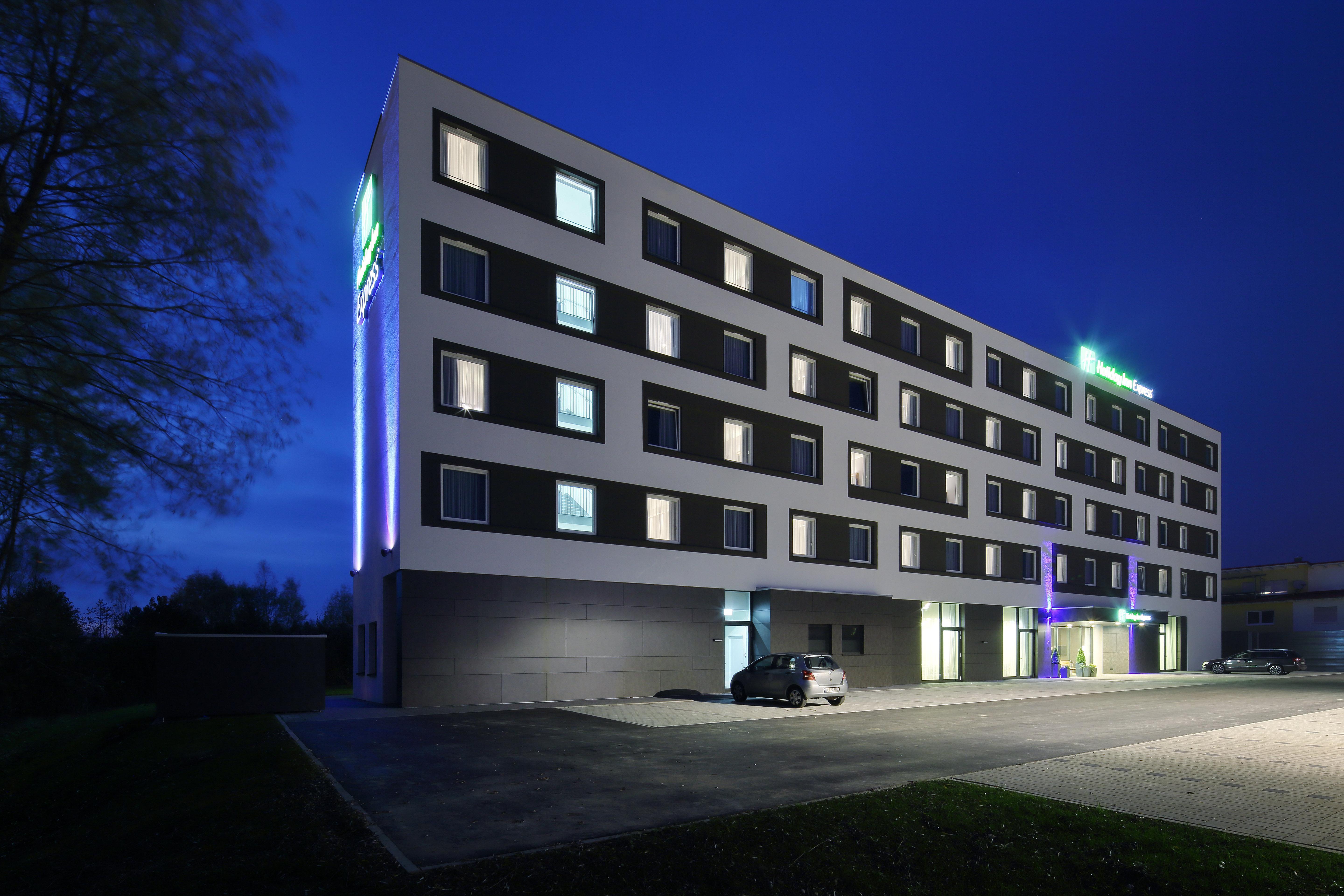 Holiday Inn Express Friedrichshafen, An Ihg Hotel Ngoại thất bức ảnh